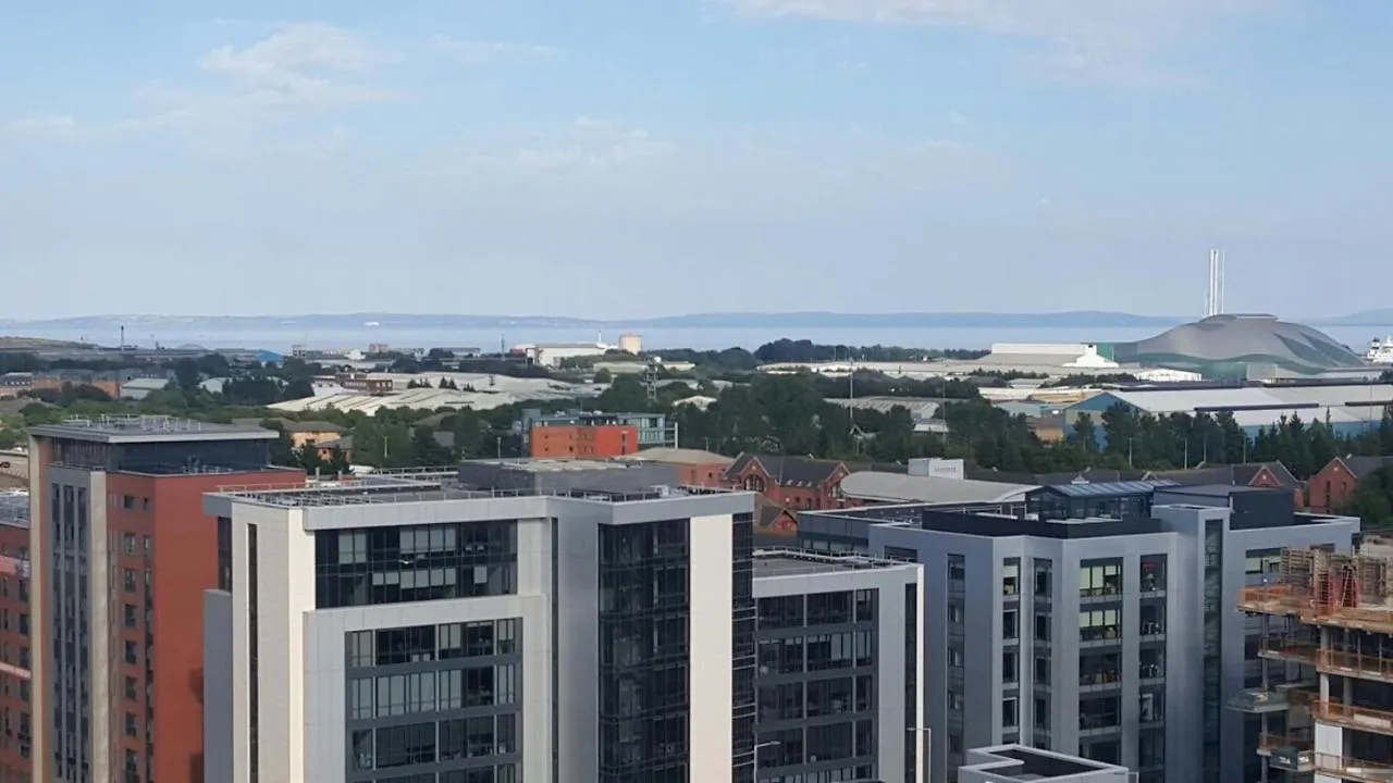 Sky Night Serviced Apartments Cardiff