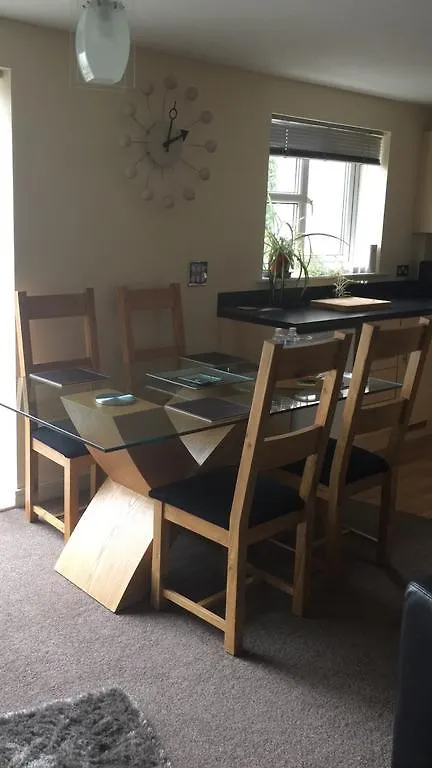 Sky Night Serviced Apartments Cardiff